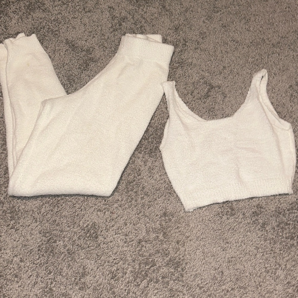 Super soft fuzzy size small lounge wear size small